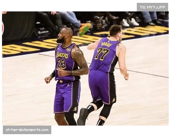 雷迪克称赞球队传球表现出色并表示将重点提升空接配合效率